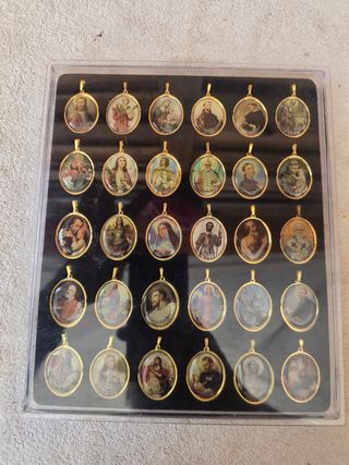 Medallas Santos - Doradas, Multicolor