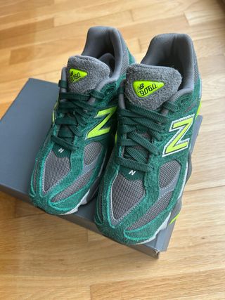  New Balance 9060 Green/Grey Unisex T37 Nuevas