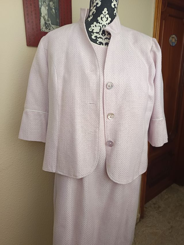 Conjunto chaqueta y vestido rosa