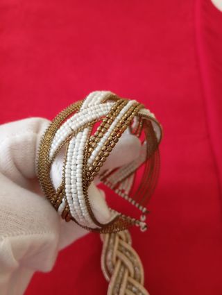 Collar y Pulsera dorados