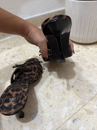 Sandalias tacón Zara - Marrón