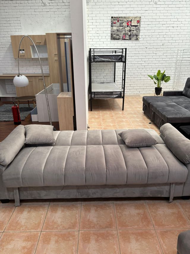 Sofá cama gris terciopelo