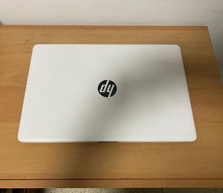 Portátil HP 15,6” – AMD A9 / 8 GB RAM / SSD 256 GB