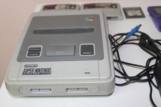 Super Nintendo + Game Boy- Pack Retro. 2 consolas)