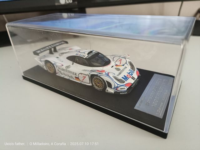 Porsche 911 GT1 (1:43) - HPI Racing