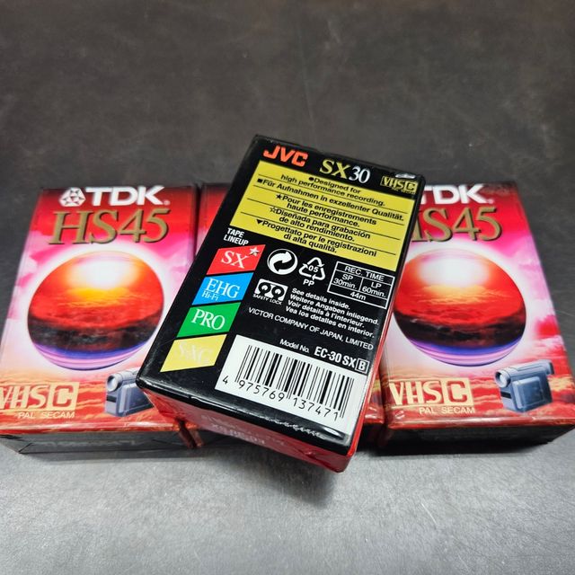 Cintas VHS-C TDK HS45 + 2 JVC 30 