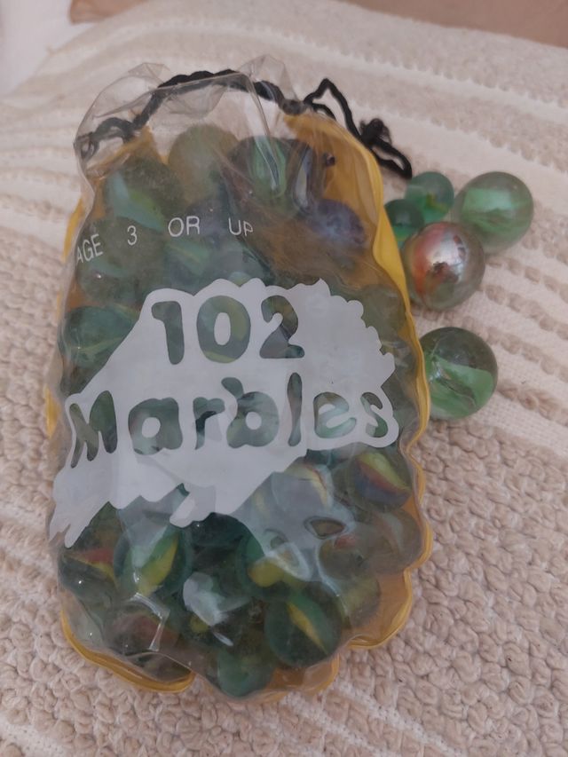 Canicas cristal: juego y decoración