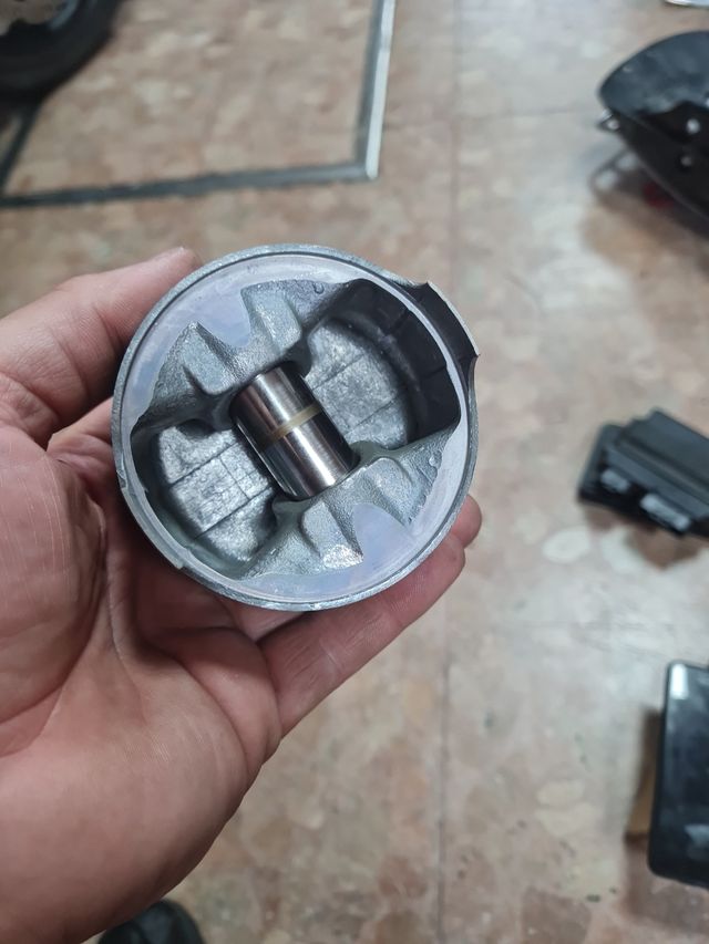 Pistón Suzuki Intruder 800