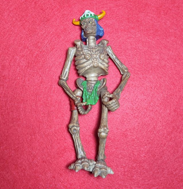 Esqueleto Guerrero Vintage