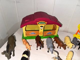Animales, muñecos y accesorios de granja