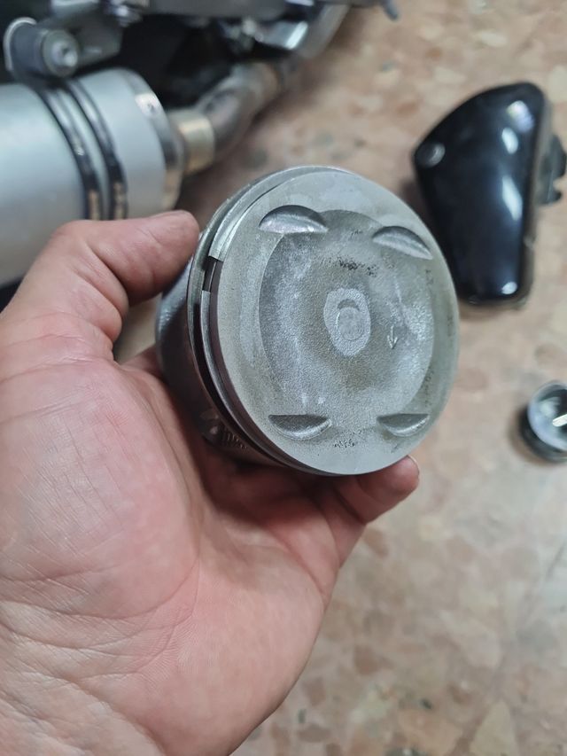 Pistón Intruder 800 usado