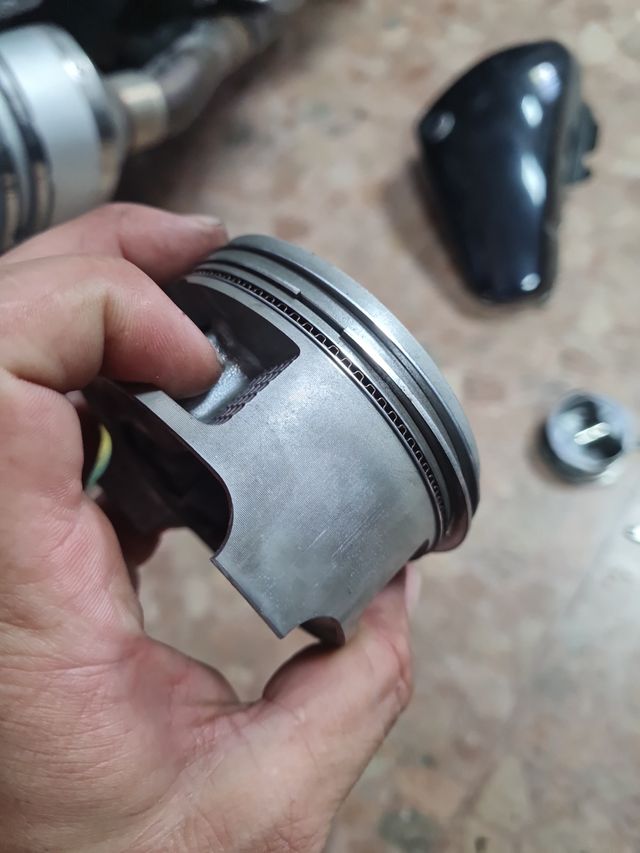 Pistón Intruder 800 usado