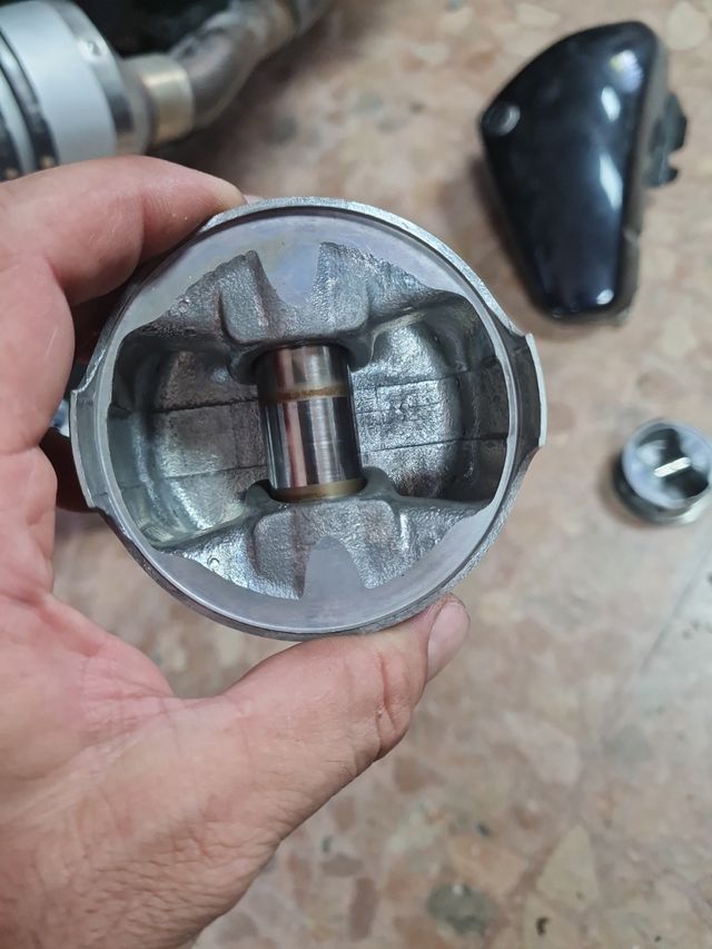 Pistón Intruder 800 usado