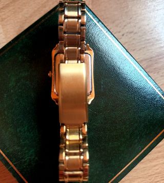 RELOJ LOTUS DE PULSERA. DORADO ACERO INOXIDABLE