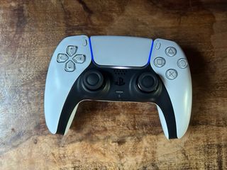 PS5 Digital Edition 825gb + 2 controller Dualsense
