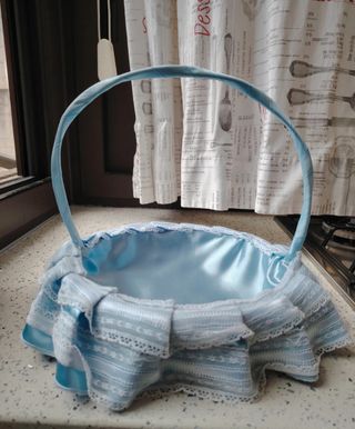 Cestino portaconfetti azzurro e bianco