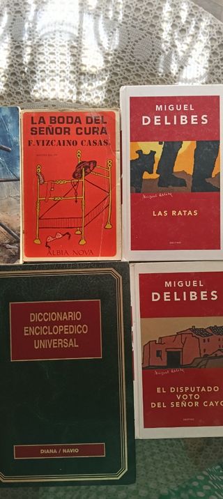 Coplas J. Manrique y otros. Lote 8 libros clásicos