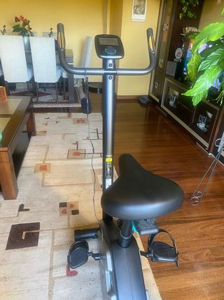 Bicicleta estática Essential - Como nueva