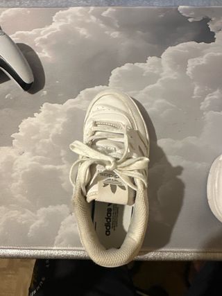 Zapatillas Adidas blancas -  Casi nuevas