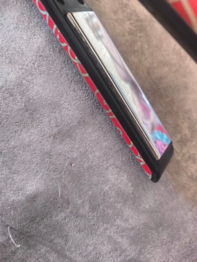 Plancha pelo roja - buen estado