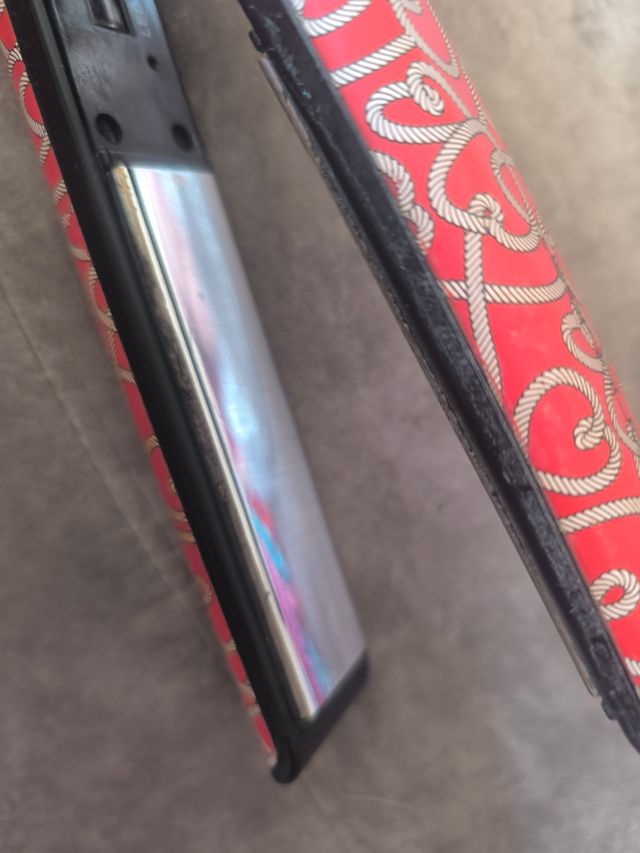 Plancha pelo roja - buen estado