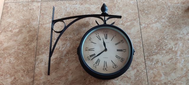 Reloj de pared vintage