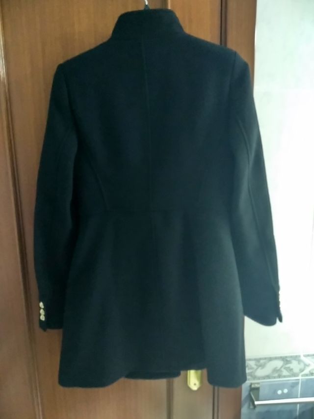 Abrigo Zara negro talla XS