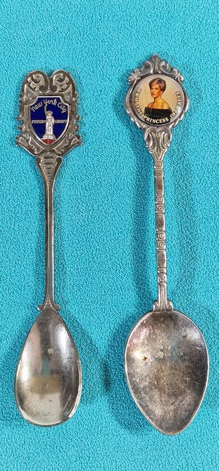 2 Cucharillas Vintage NYC & Princesa