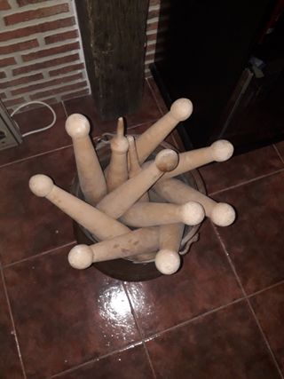 Bolos de madera antiguos