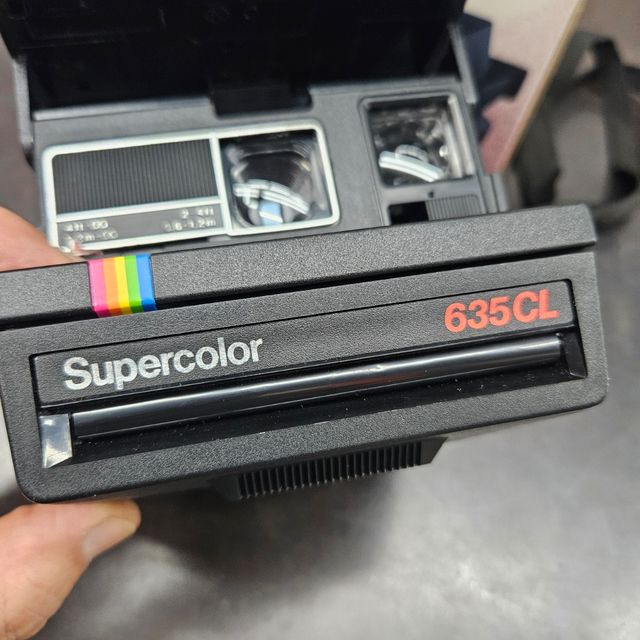 Polaroid Supercolor 635CL Cámara