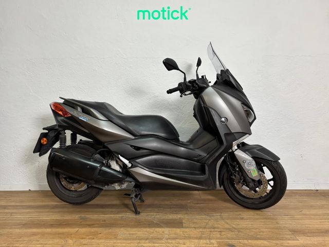 YAMAHA XMAX 300