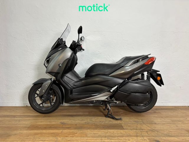 YAMAHA XMAX 300
