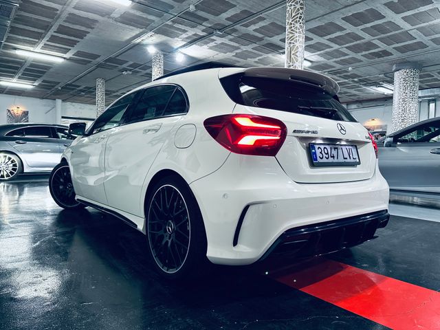 Mercedes-Benz Clase A 45 AMG TECHO PAN.