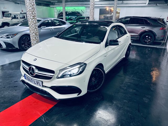 Mercedes-Benz Clase A 45 AMG TECHO PAN.