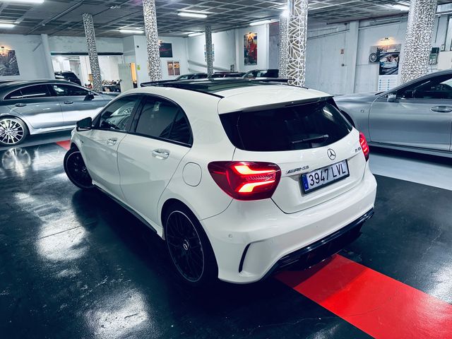 Mercedes-Benz Clase A 45 AMG TECHO PAN.