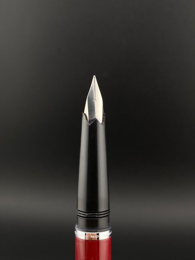 Pluma estilográfica Waterman Classic Burdeos