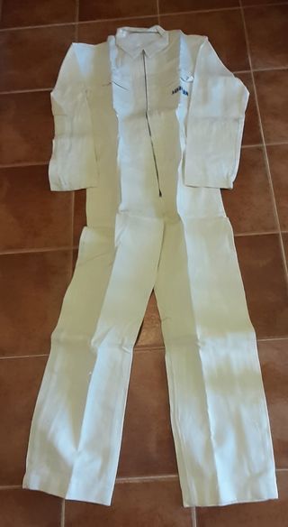 Mono trabajo AGROVAN blanco sin usar.