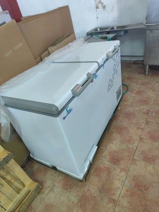 Arcón congelador 550L - 2 puertas