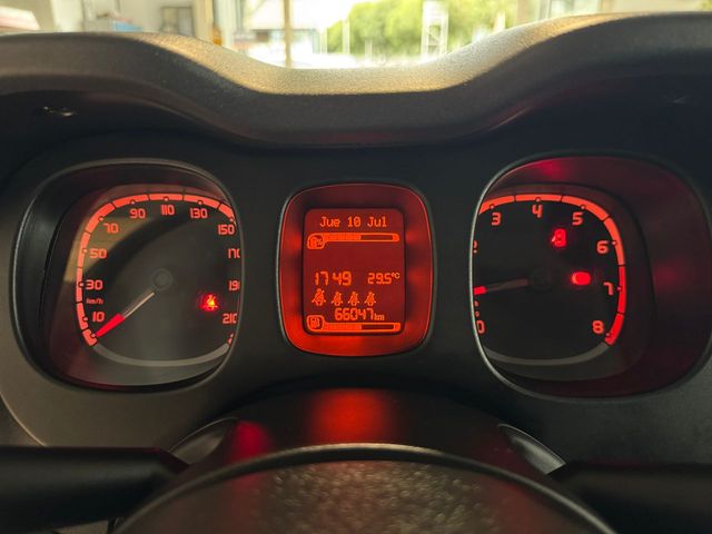 Fiat Panda 1.0GSE HYBRID 70CV.- " 5 PUERTAS ".- " NACIONAL ".- " IMPECABLE ".- " BAJO CONSUMO ".- " GARANTÍA CON  COBERTURA EUROPEA ".-