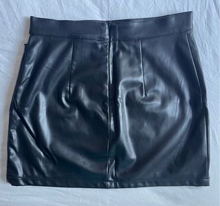 Falda negra piel vegana HM - Talla M 38