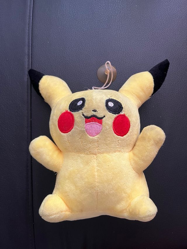 Peluche Pikachu