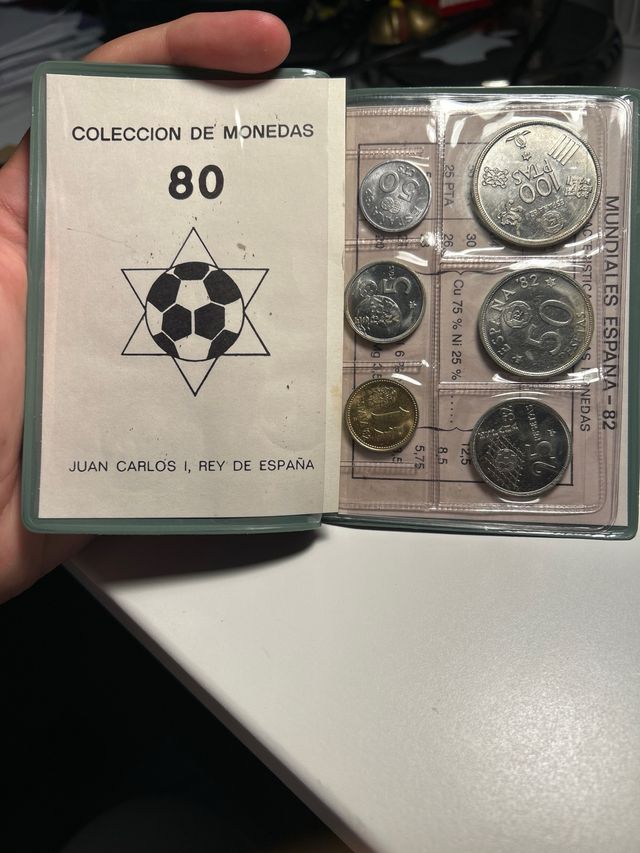 Colección Monedas Mundial 82