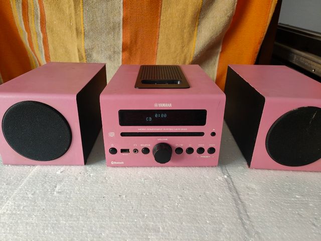 Mini cadena Yamaha MCR-B142 rosa