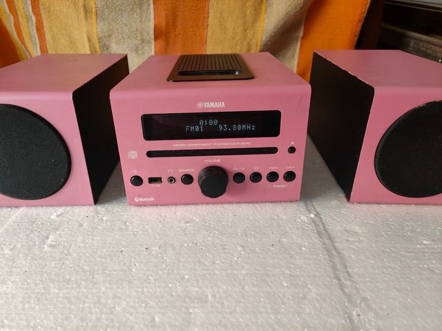 Mini cadena Yamaha MCR-B142 rosa