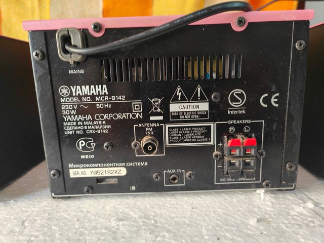 Mini cadena Yamaha MCR-B142 rosa