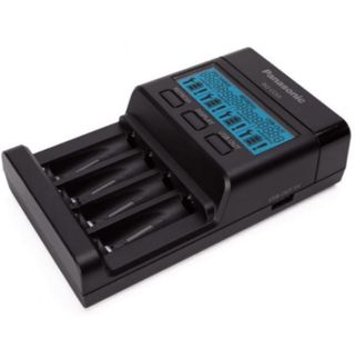Cargador Panasonic Eneloop Pro BQ-CC65E
