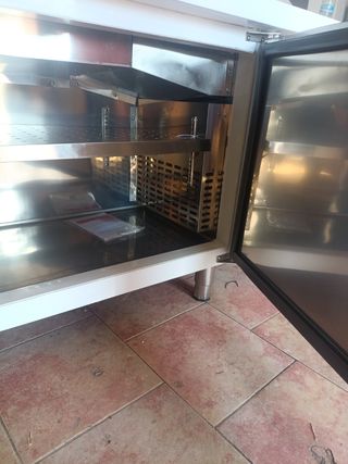 Mesa Fría Byron 1.8m - 295L