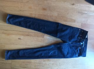 Jeans Levis 511 azul oscuro