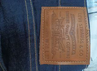 Jeans Levis 511 azul oscuro