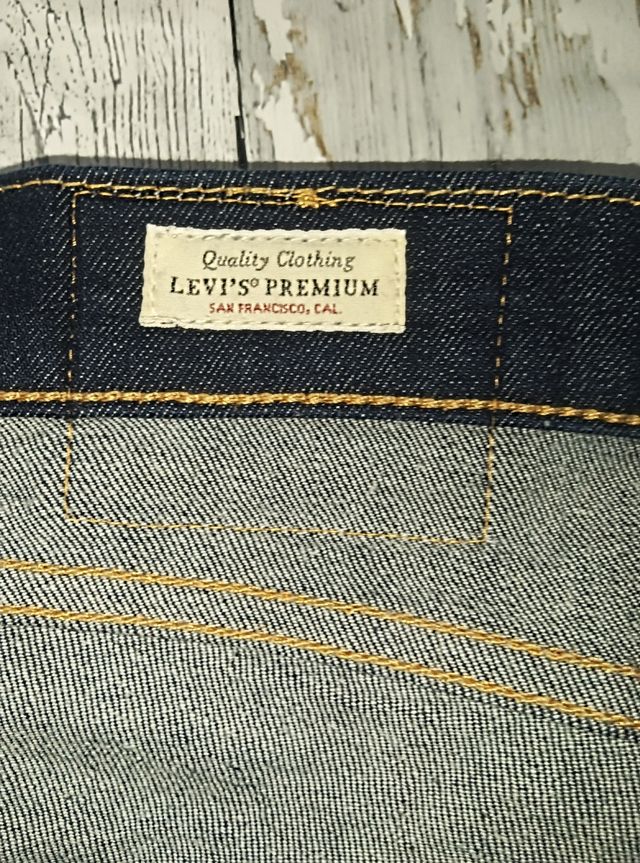 Jeans Levis 511 azul oscuro
